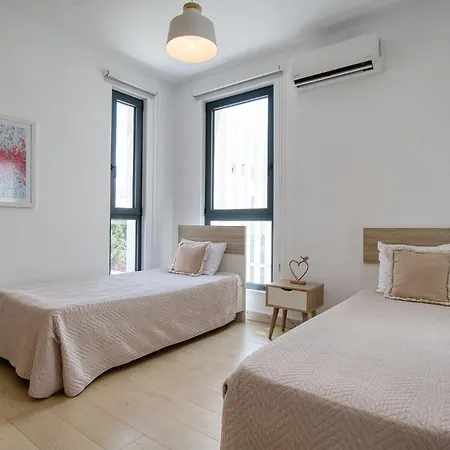 Avalon 1 14 * Paphos