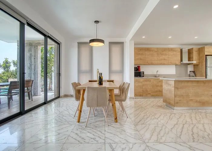 ヴィラ Avalon 1 14 パ フォス