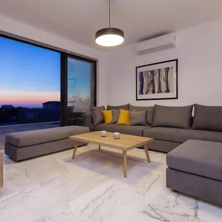 Avalon 1 14 וילה Paphos